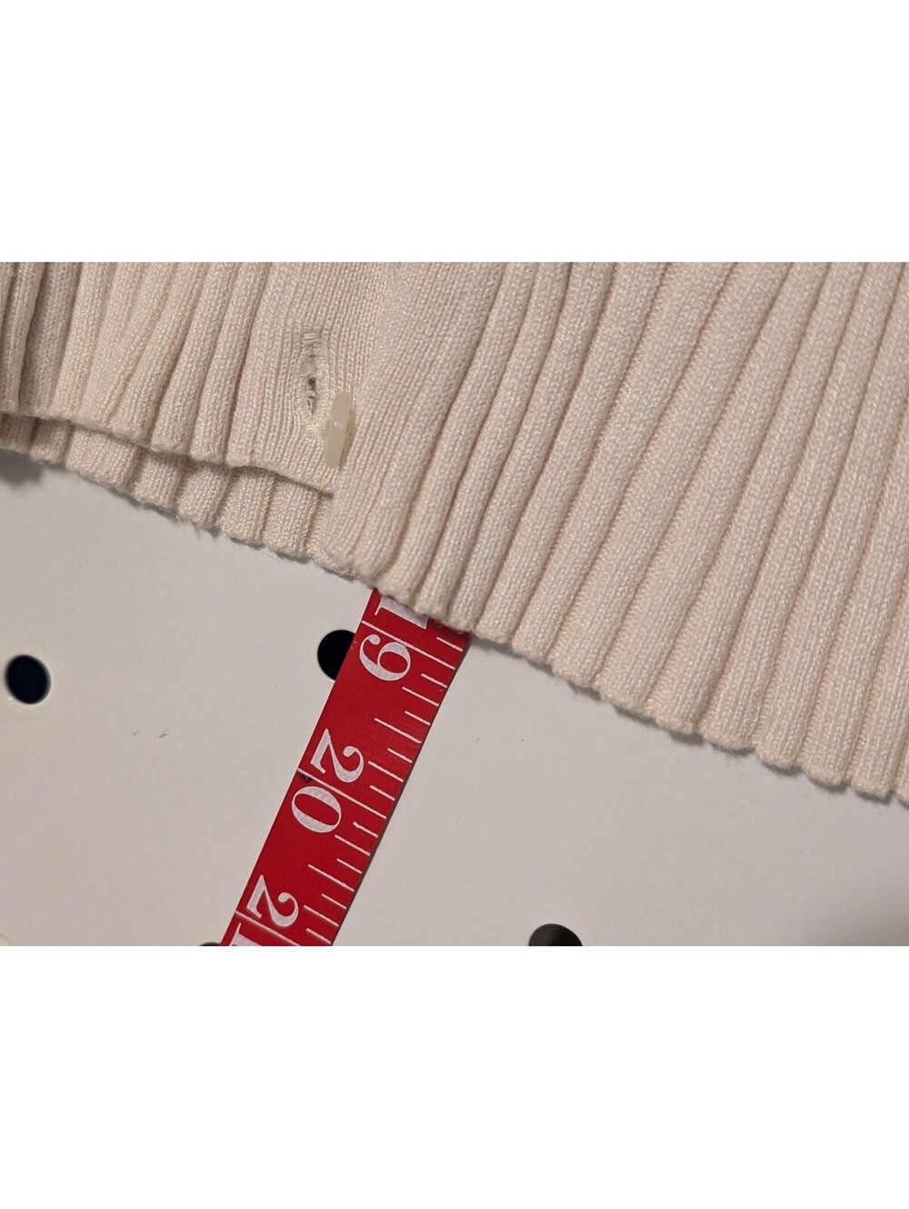 H&M Cream Ribbed Embroidered V Neck Cardigan - Picture 3 of 6